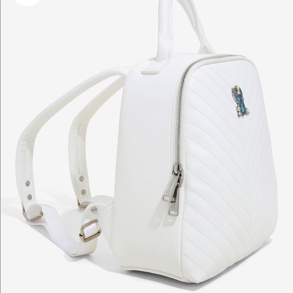 NWT Loungefly Stitch with Ducklings white quilted mini backpack - Picture 2 of 9